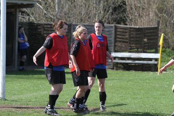 Bild 100 - Frauen am 10.4.11